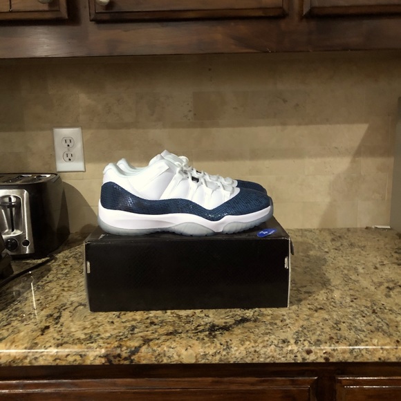 Jordan 11 low tops new - Picture 1 of 4